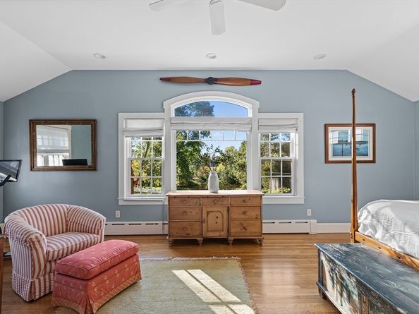 590 Washington St, Duxbury MA 02332