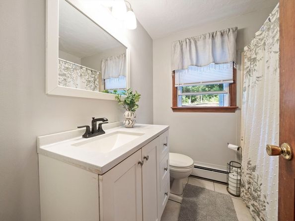 35 Saw Mill Dr, Plymouth MA 02360