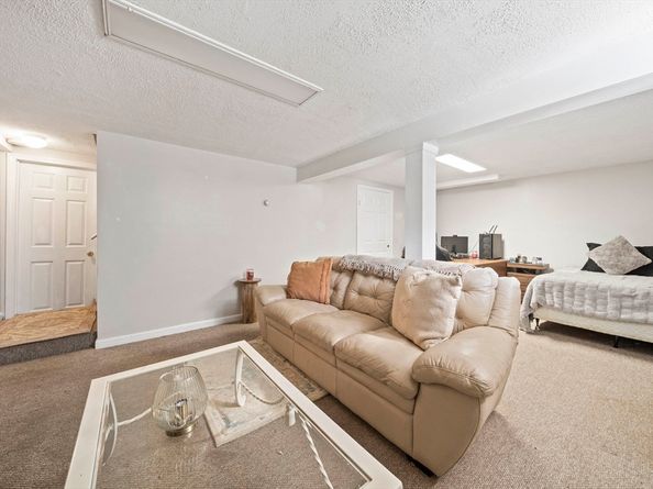 35 Saw Mill Dr, Plymouth MA 02360