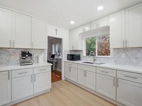 5745 Holway Court, Oakland CA 94621