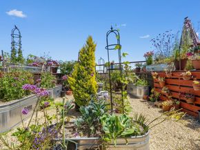 200 McAmant Drive, Santa Cruz CA 95060