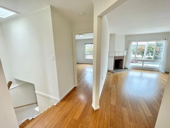 Undisclosed Address #ML82053387, San Francisco CA 94116
