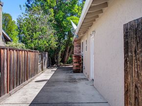 2091 Robinhood Lane, Los Altos CA 94024