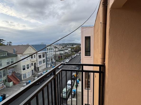 790 7th Avenue 404, San Francisco CA 94118