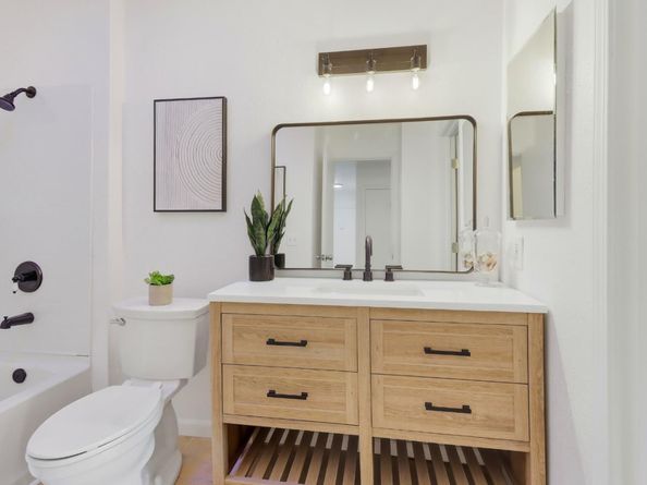 1103 Reed Avenue A, Sunnyvale CA 94086