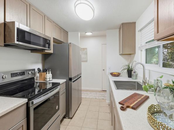 1103 Reed Avenue A, Sunnyvale CA 94086