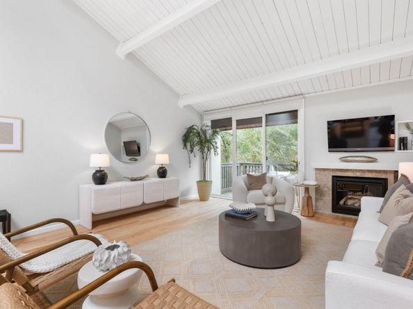 2371 Ticonderoga Drive, San Mateo CA 94402