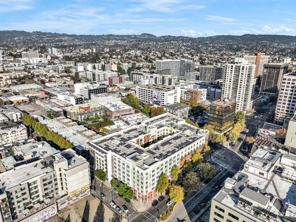 438 W Grand Avenue 615, Oakland CA 94612
