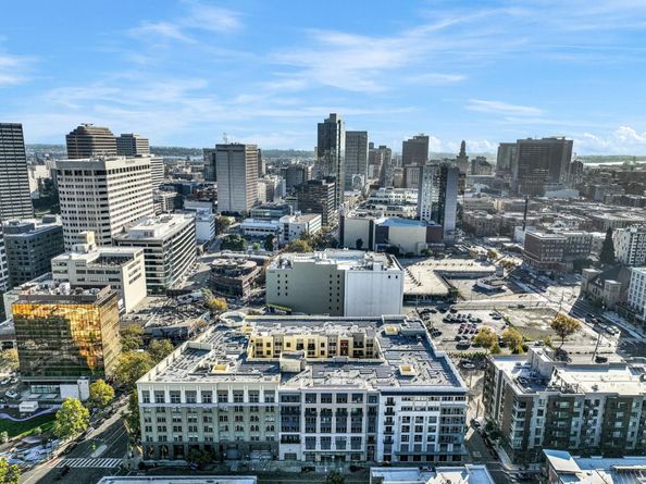 438 W Grand Avenue 615, Oakland CA 94612