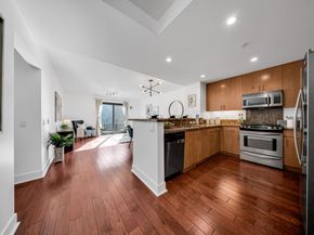 438 W Grand Avenue 615, Oakland CA 94612