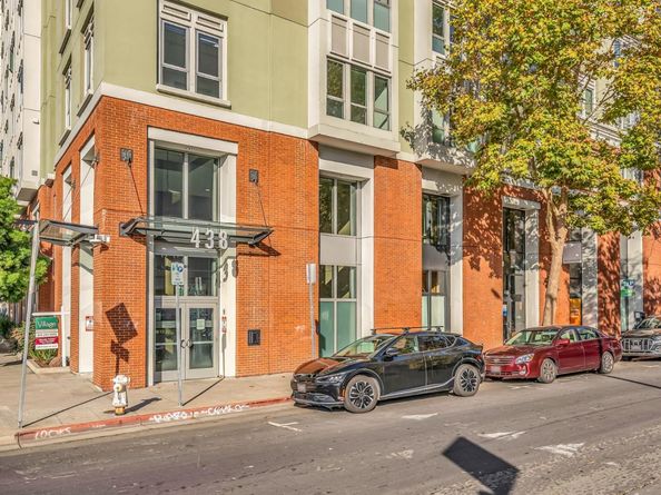 438 W Grand Avenue 615, Oakland CA 94612