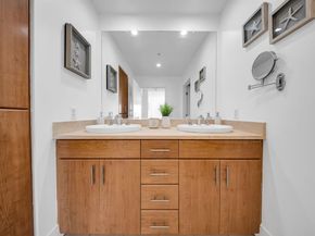 438 W Grand Avenue 615, Oakland CA 94612