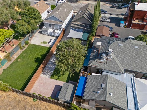 141 N Almaden Boulevard, San Jose CA 95110