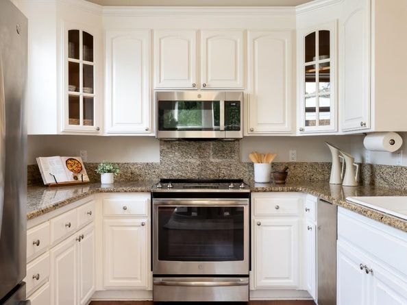 1237 Capuchino Avenue 7, Burlingame CA 94010