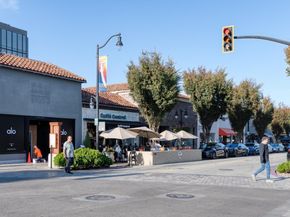 1237 Capuchino Avenue 7, Burlingame CA 94010