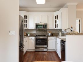 1237 Capuchino Avenue 7, Burlingame CA 94010