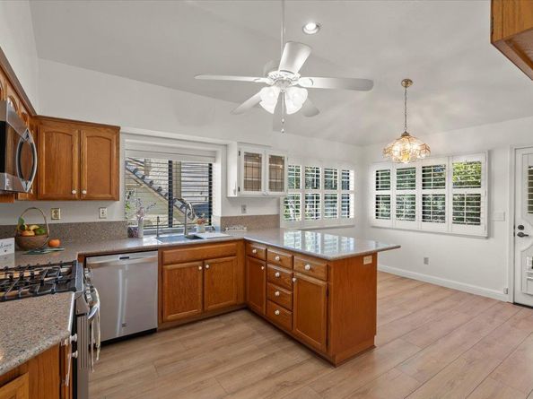 7886 Moorfoot Court, San Jose CA 95135