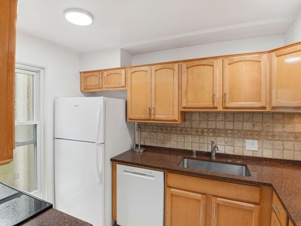 3375 Norton Way 5, Pleasanton CA 94566