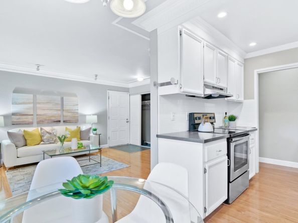 280 Easy Street 403, Mountain View CA 94043