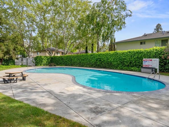 375 N 3rd Street 3, Campbell CA 95008