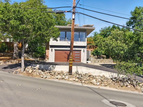 3996 Jefferson Avenue, Redwood City CA 94062