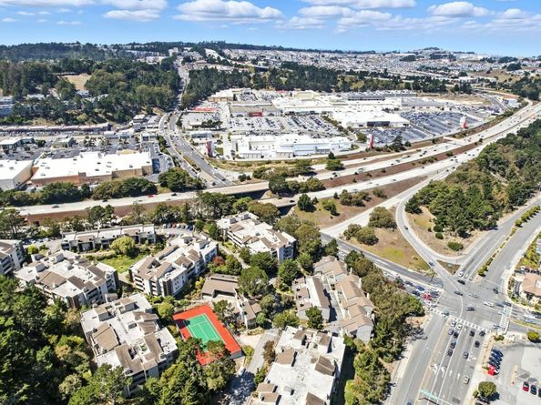 332 Philip Drive 303, Daly City CA 94015