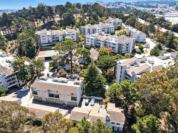 332 Philip Drive 303, Daly City CA 94015
