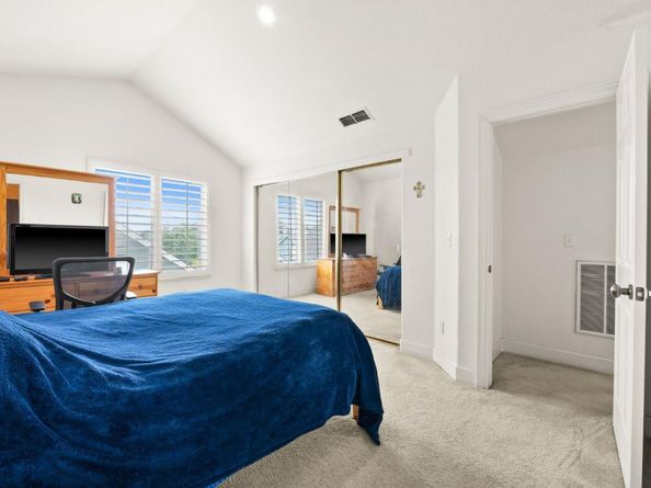 166 Kensington Circle, Hercules CA 94547
