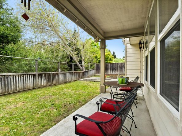 166 Kensington Circle, Hercules CA 94547