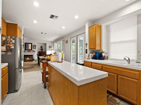 166 Kensington Circle, Hercules CA 94547