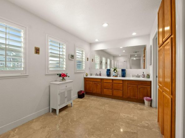 166 Kensington Circle, Hercules CA 94547