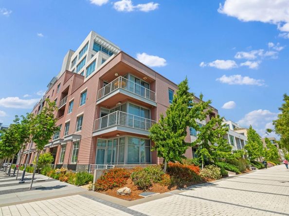 325 Berry Street 715, San Francisco CA 94158