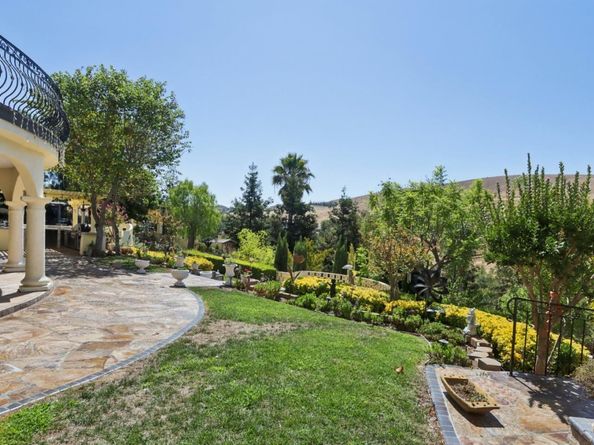 2180 Bellington Court, San Jose CA 95138