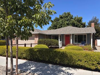 949 Bidwell Ave