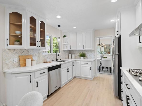 1049 Bigoak Court, San Jose CA 95129