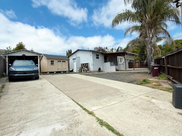 10923 Foothill Boulevard, Oakland CA 94605