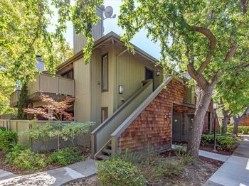 2305 La Terrace Circle