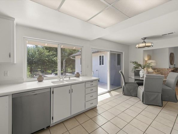 209 Calvin Place, Santa Cruz CA 95060