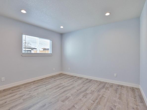 3519 Hoover Street, Redwood City CA 94063