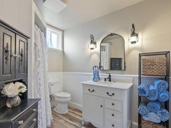 22 Heiner Road, Watsonville CA 95076