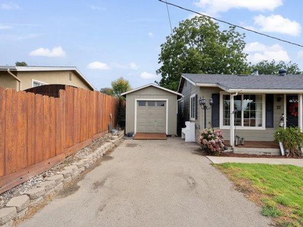 22 Heiner Road, Watsonville CA 95076
