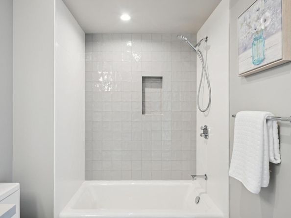 1433 Floribunda Avenue 2, Burlingame CA 94010