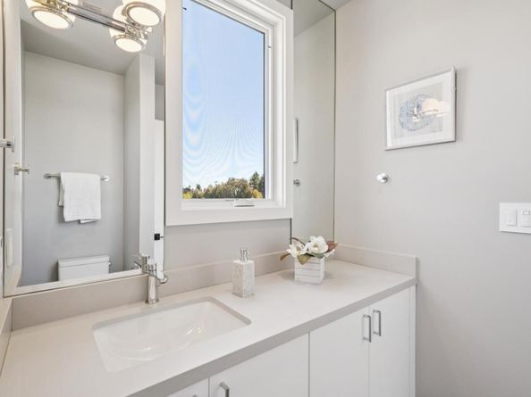 1433 Floribunda Avenue 2, Burlingame CA 94010
