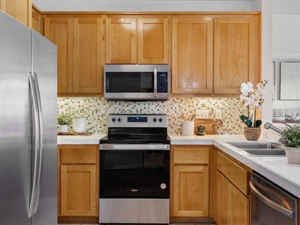 655 12th Street 205, Oakland CA 94607
