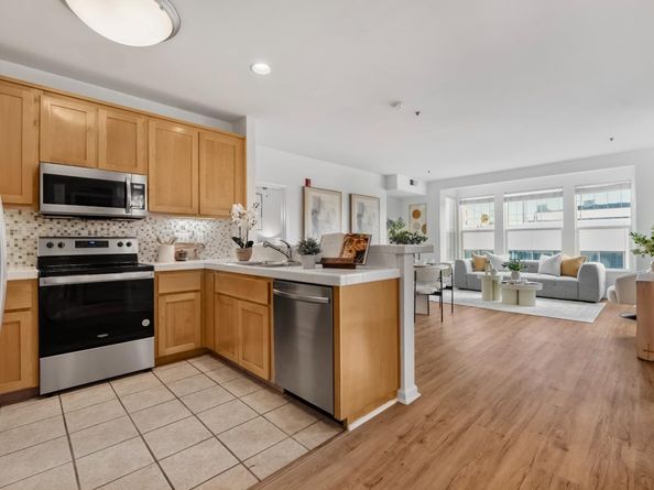 655 12th Street 205, Oakland CA 94607
