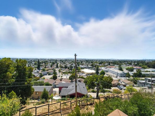 8730 Burr Street, Oakland CA 94605