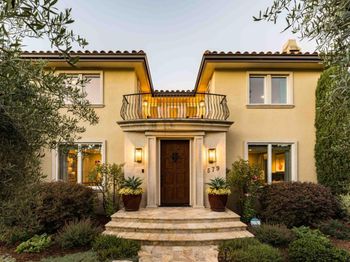 579 Glenbrook Drive