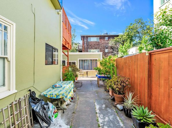 2347 Woolsey Street, Berkeley CA 94705