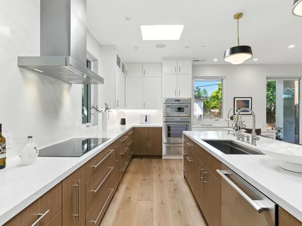2200 Saint Francis Drive, Palo Alto CA 94303