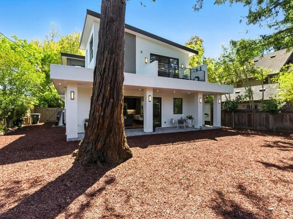 2200 Saint Francis Drive, Palo Alto CA 94303